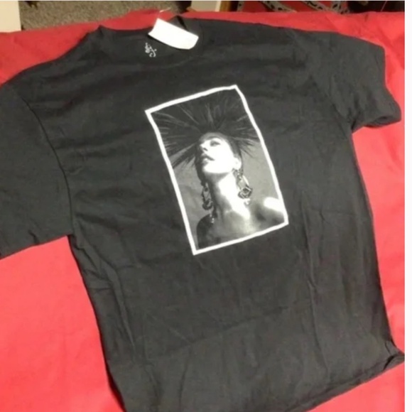 Lady GAGA concert tshirt - Picture 1 of 3